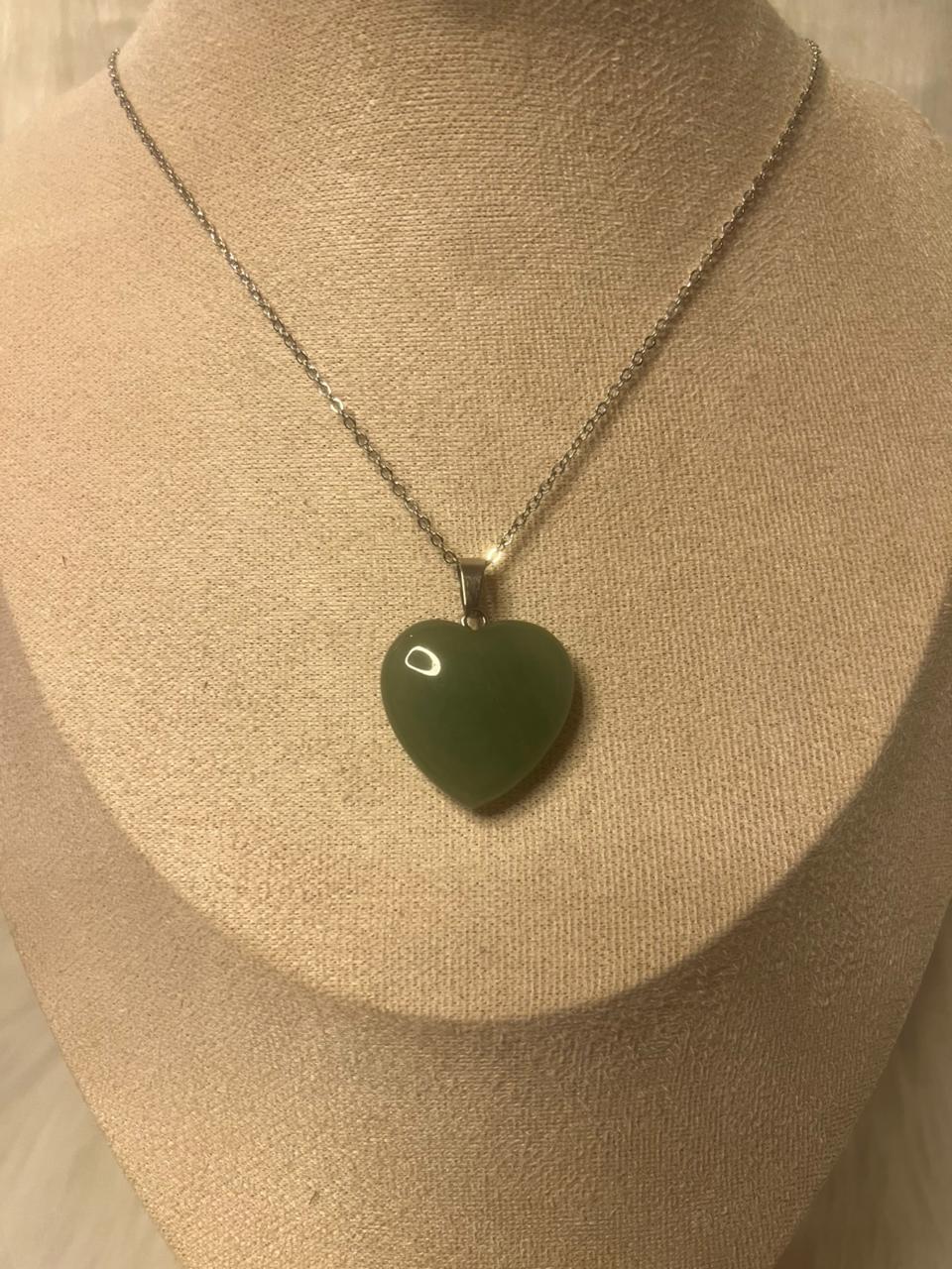 Medium heart necklace