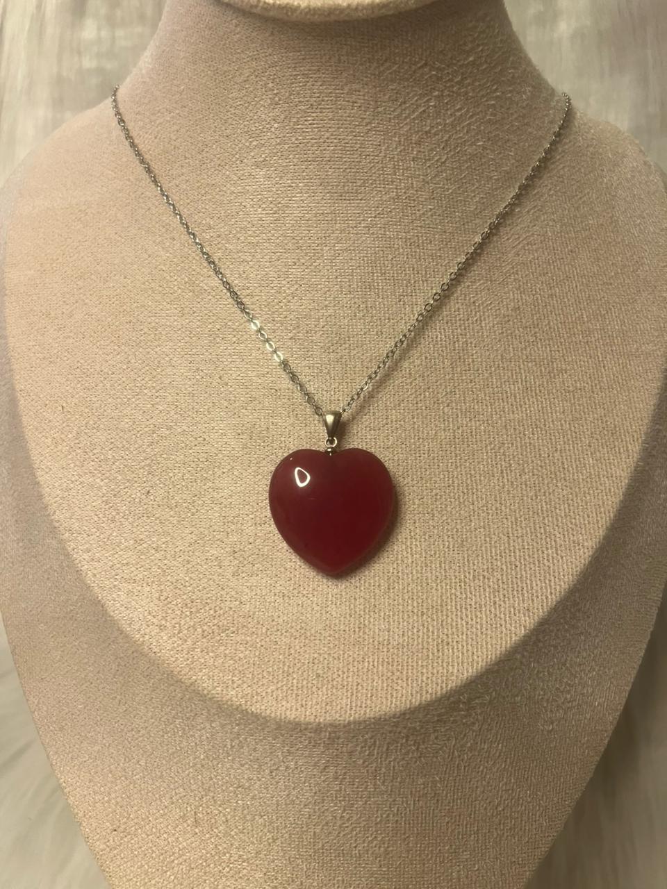Medium heart necklace