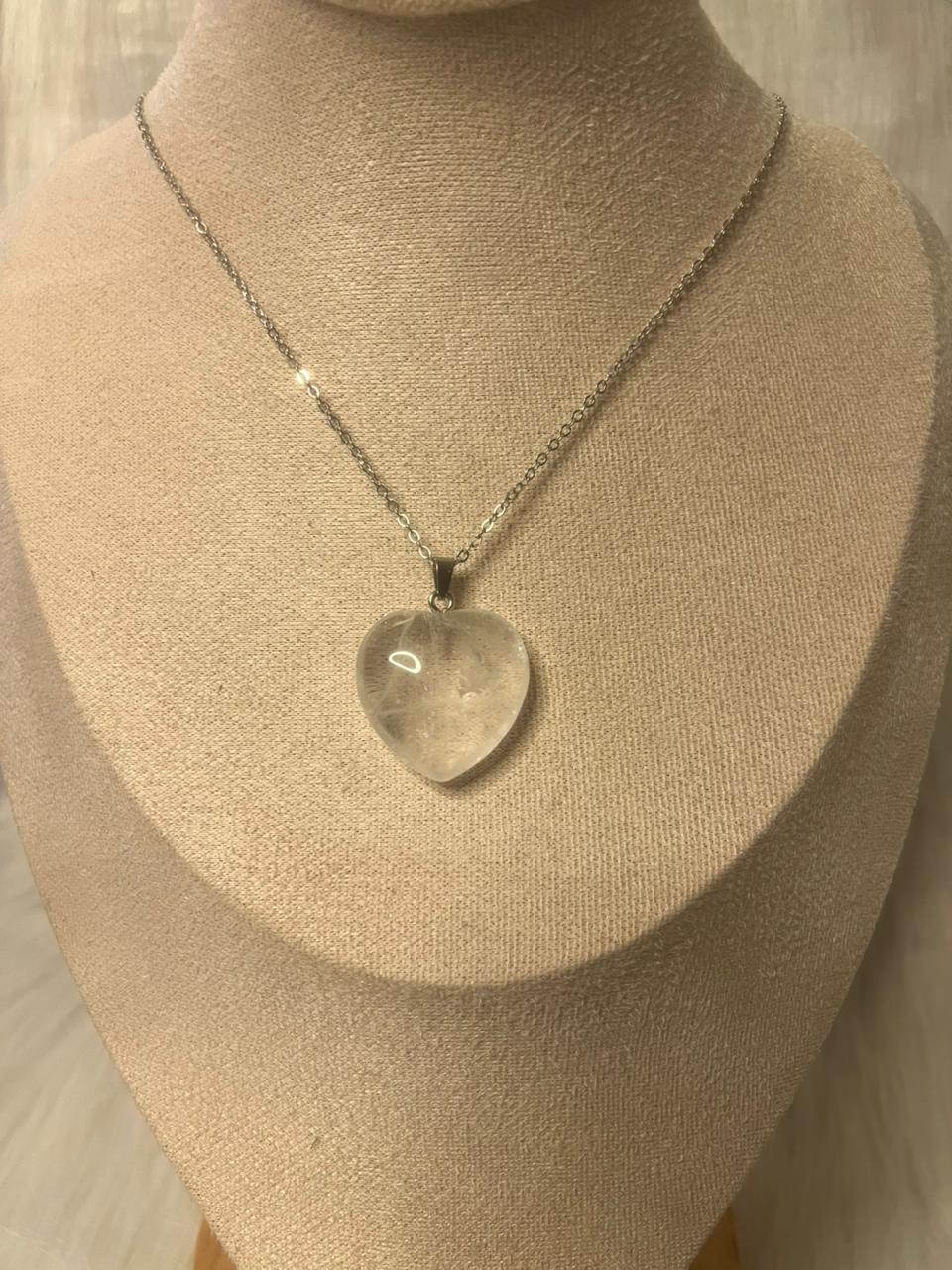 Medium heart necklace