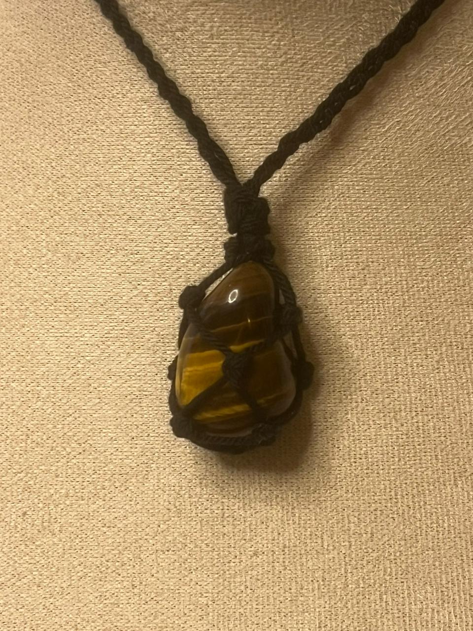 Tiger's eye macrame