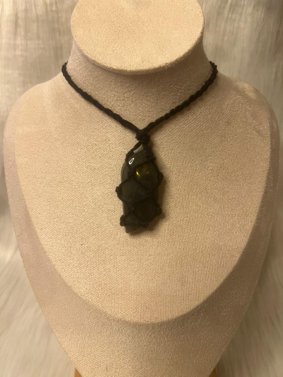 Labradorite macrame