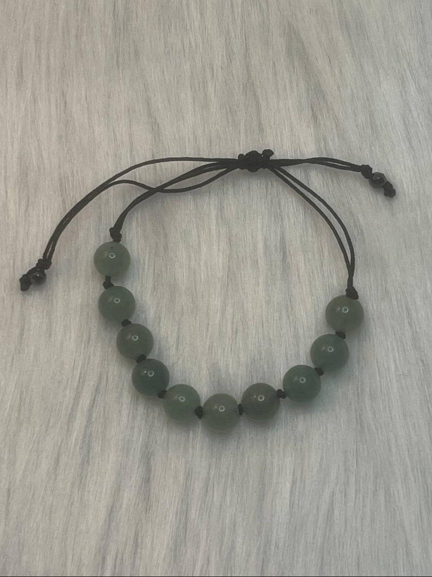 Green aventurine macrame bracelet