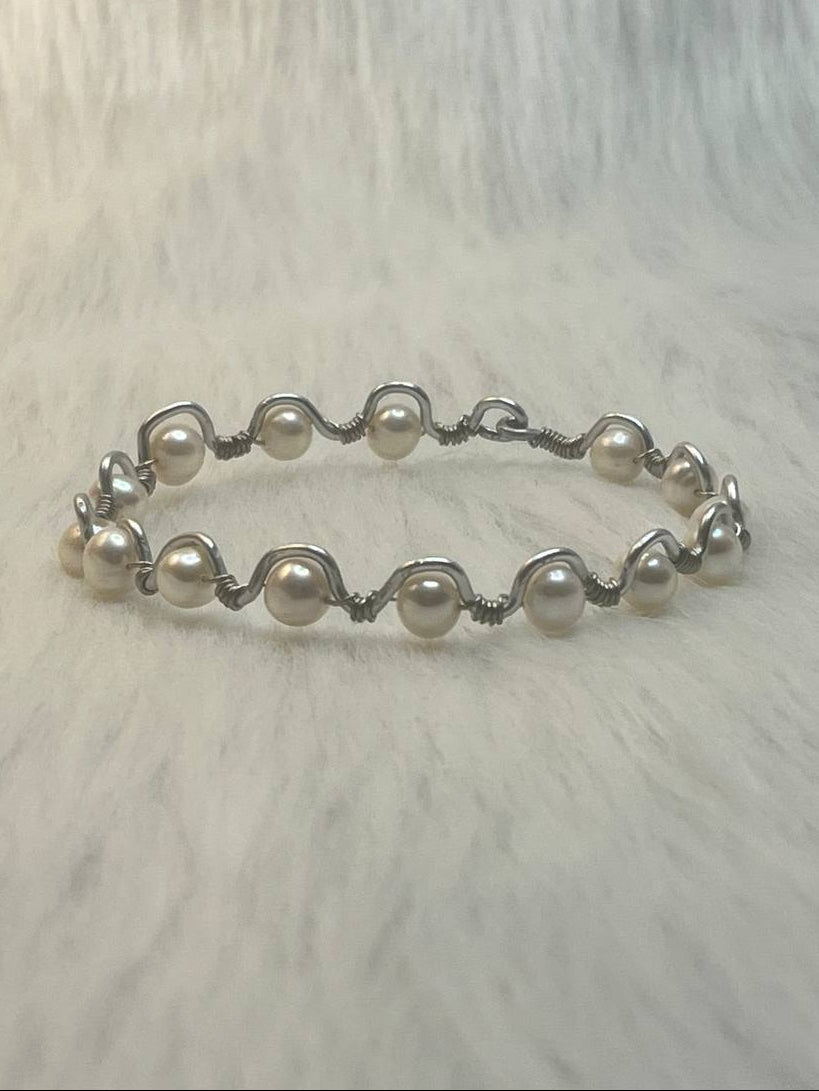 Pearl ripple bracelet