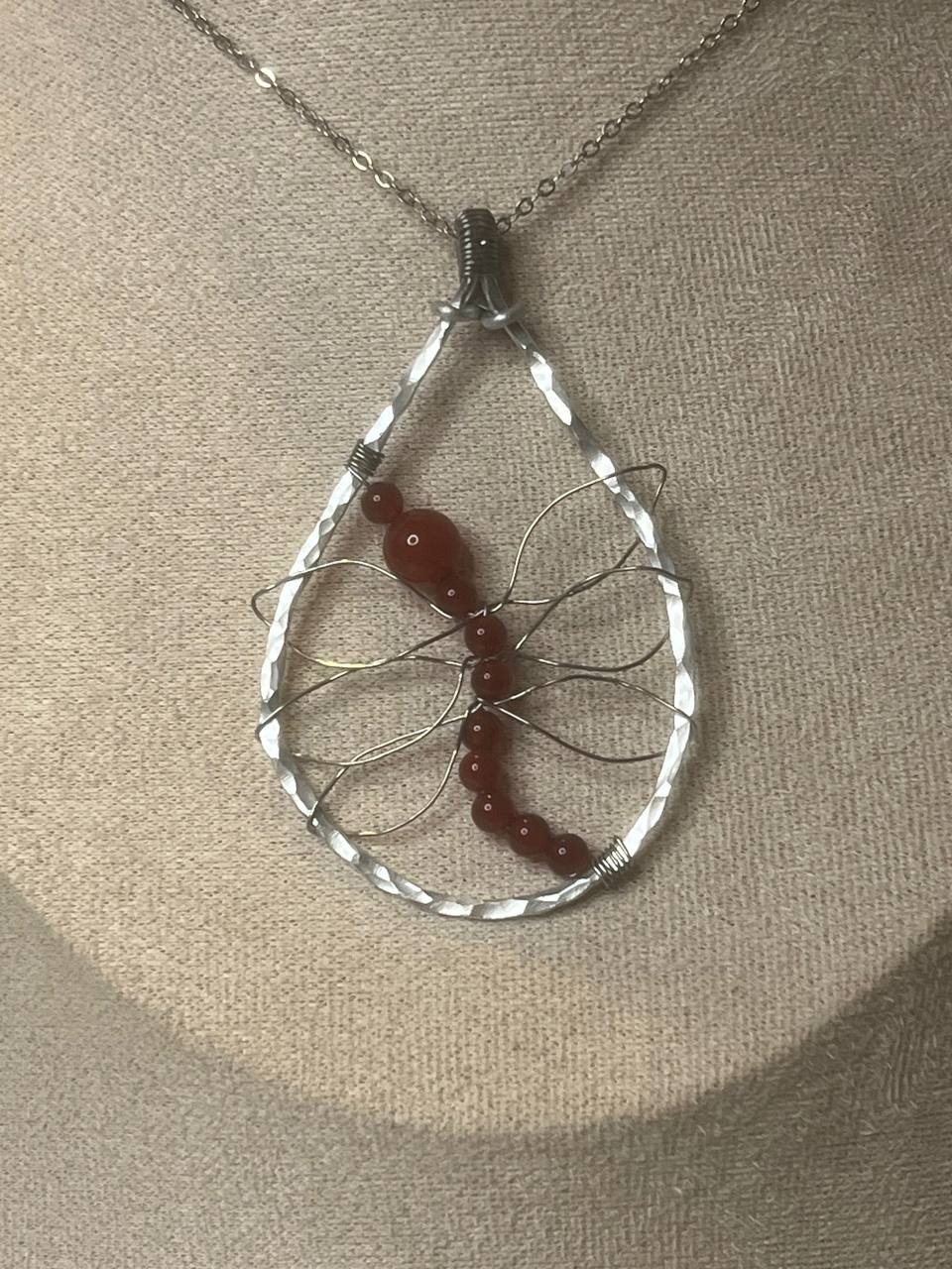 Crimson drift necklace