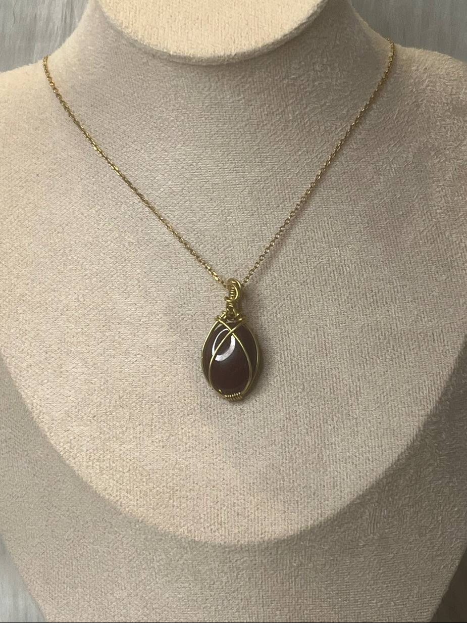 Red agate necklace