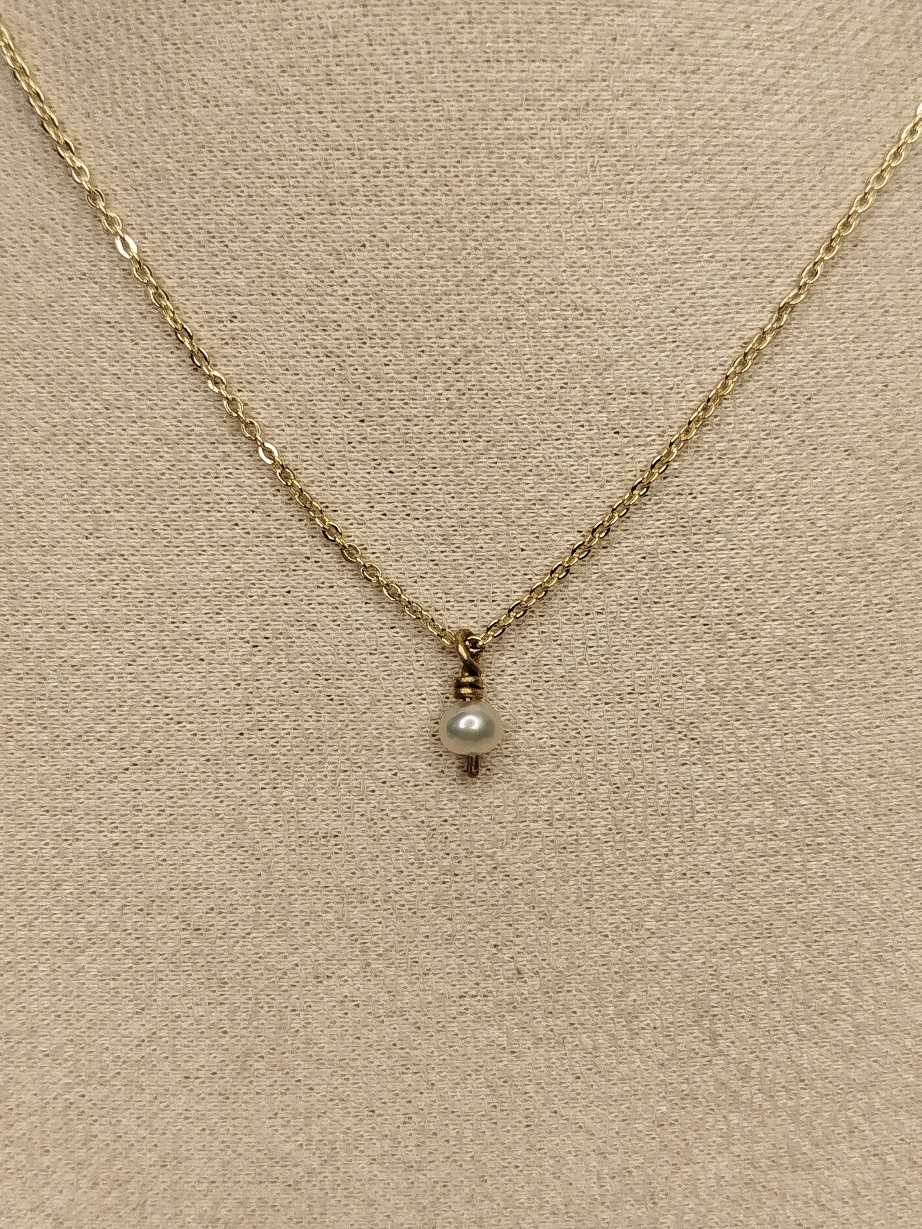 Brass pearl necklace