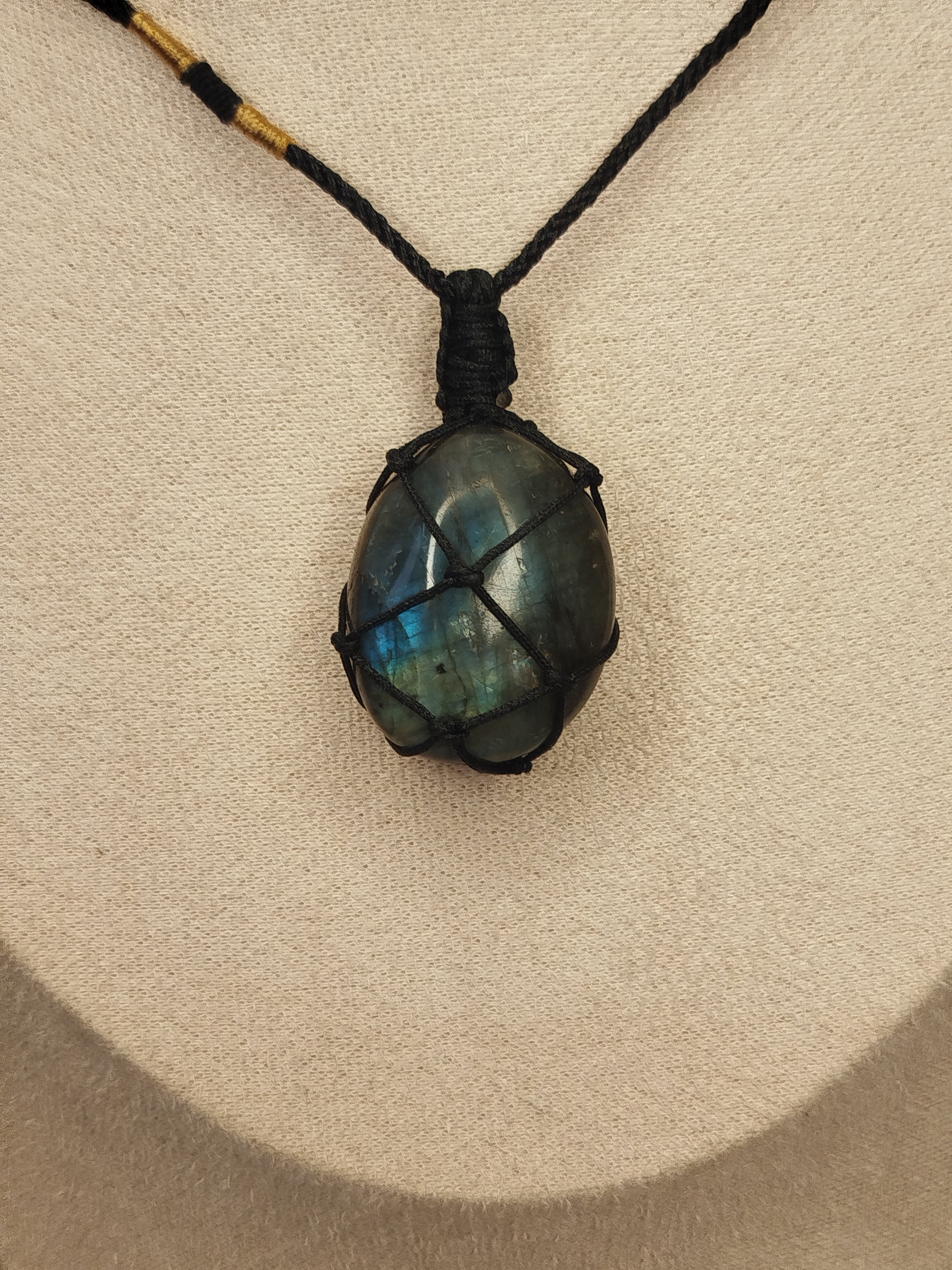 Labradorite macrame necklace