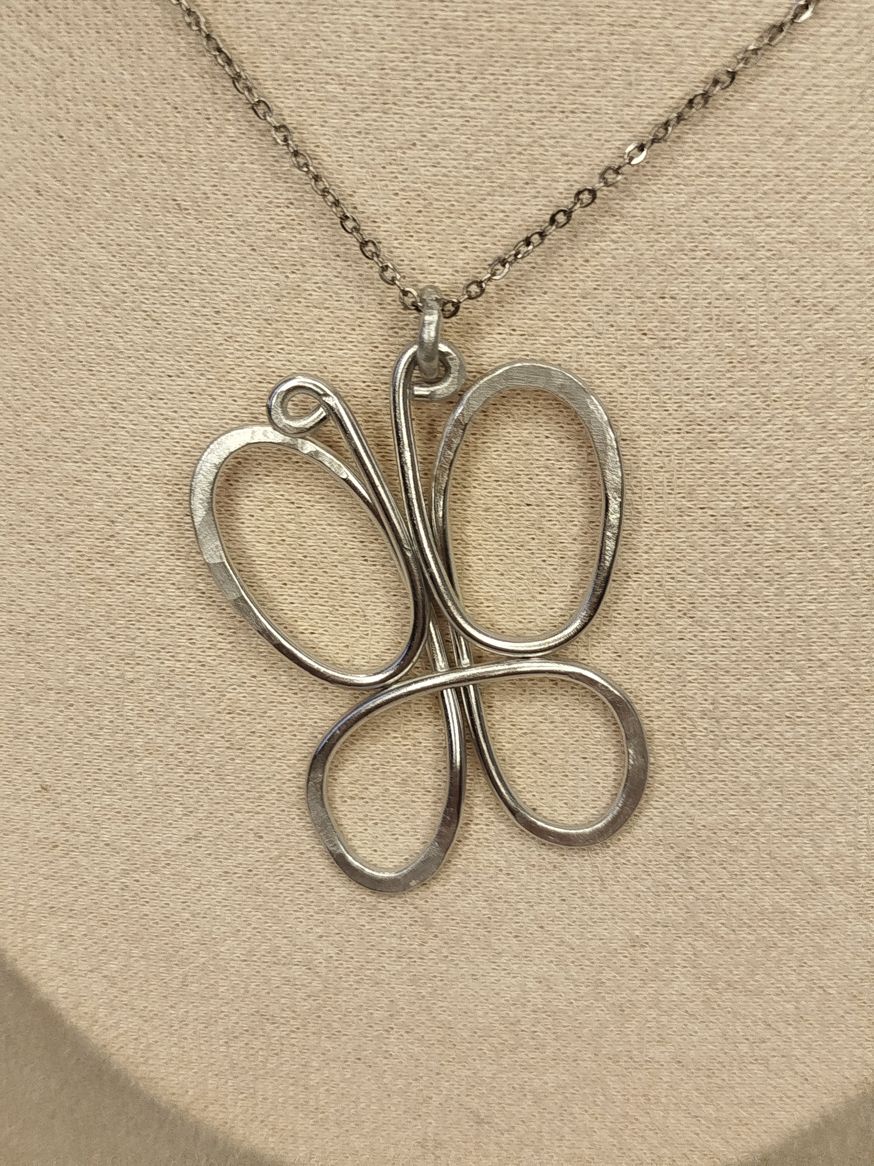Flutter necklace