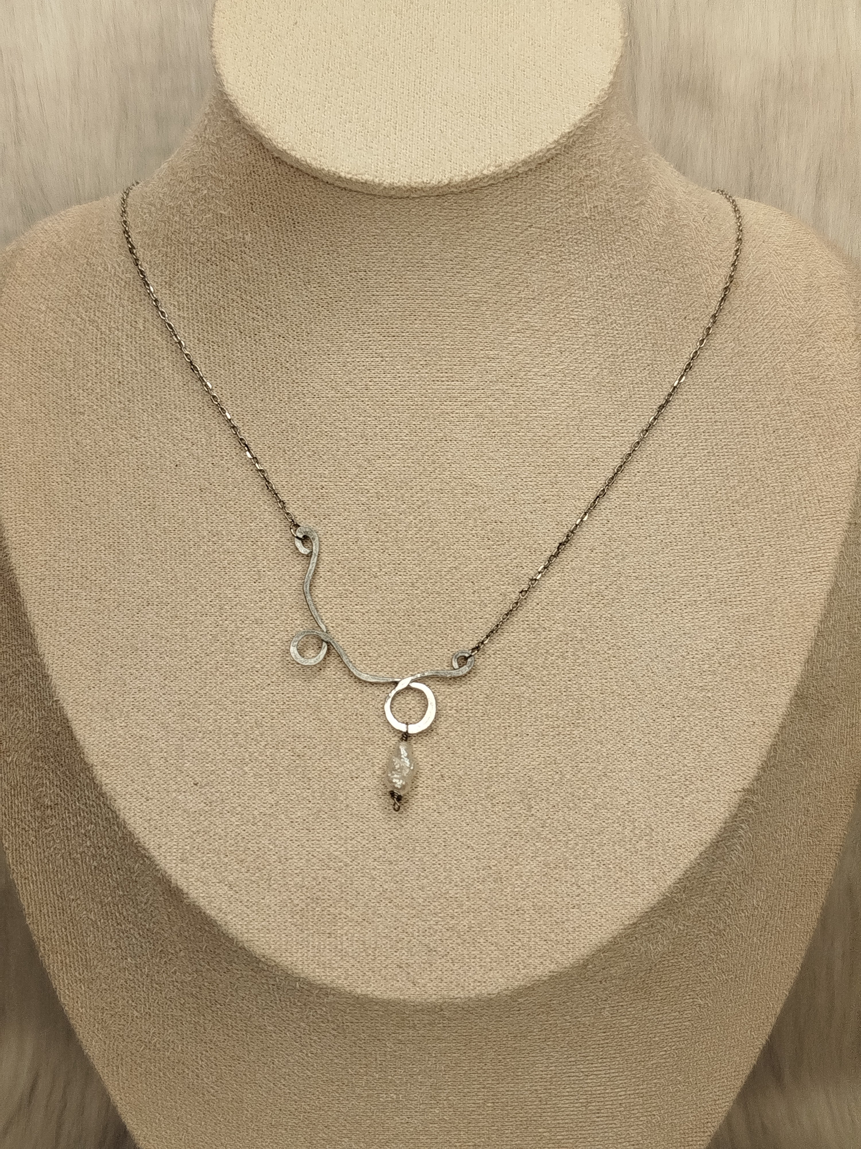 The Maris necklace