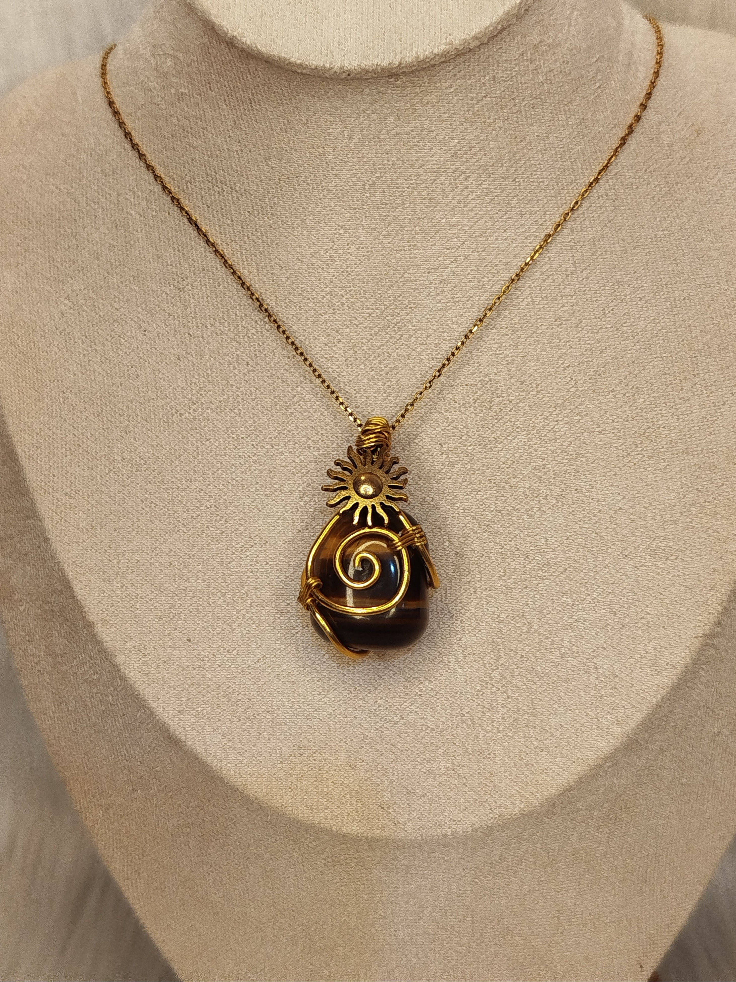 Tiger's eye neckace
